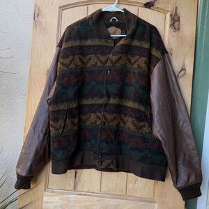 Woolrich Men's Brown and Green Patterned Zip-Up Sweater